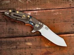XM-18 3″ Skinner-Containment Series-Stonewash-Battle Bronze-Orange G10