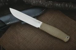 Benchmade Leuku Fixed Blade Bushcraft Knife 5.19″ CPM-3V Satin Drop Point, Ranger Green Santoprene Handles, Leather Sheath – 202 -SANFORD CUSTOM KNIVES Sales BM202 LSR1