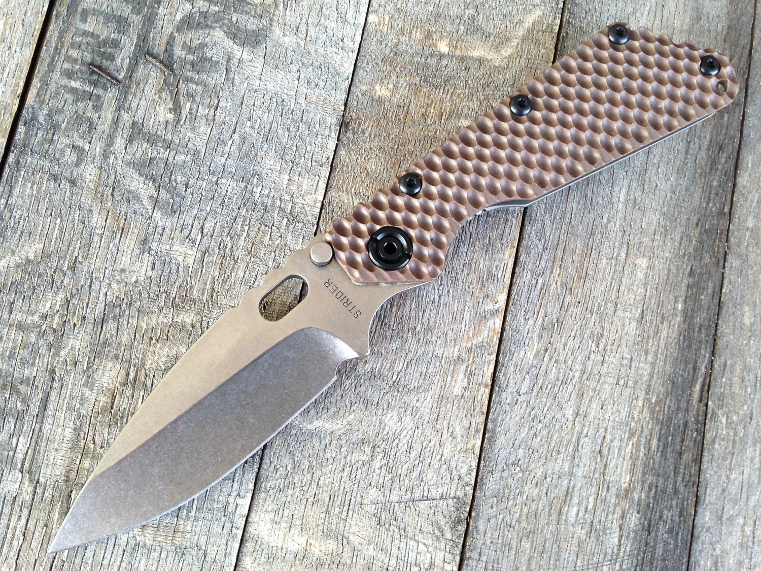 Strider SMF Coyote Brown G-10 Gunner Grip (3.9″ S30V) 3 Strider SMF Coyote Brown G-10 Gunner Grip (3.9″ S30V)
